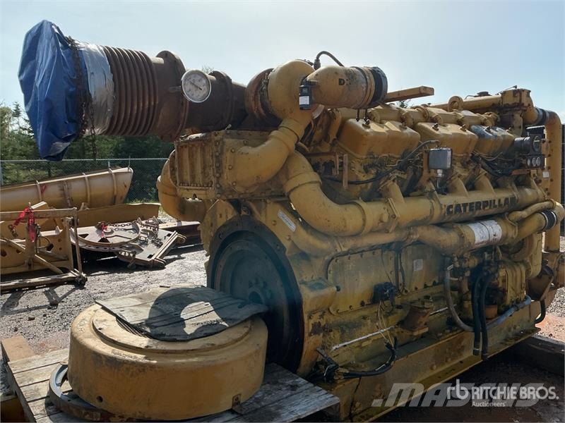 CAT 398 Motorok