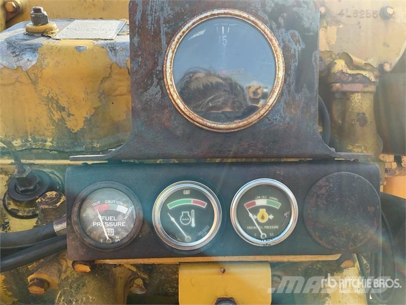 CAT 398 Motorok