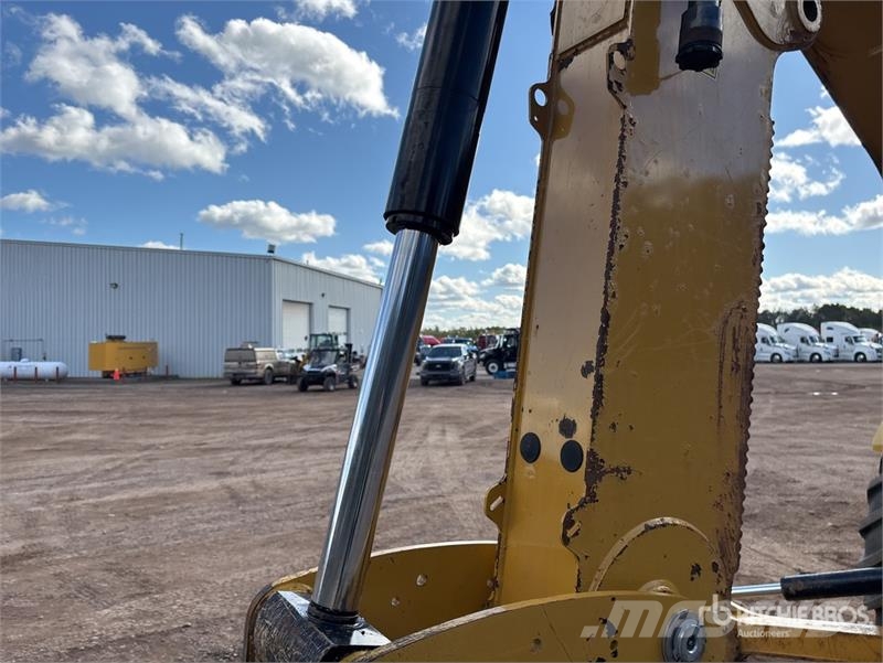 CAT 420 XE Ekskavaatorlaadurid