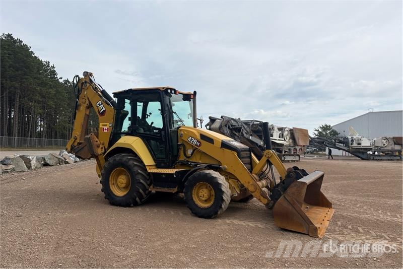 CAT 420 XE Экскаваторы-погрузчики