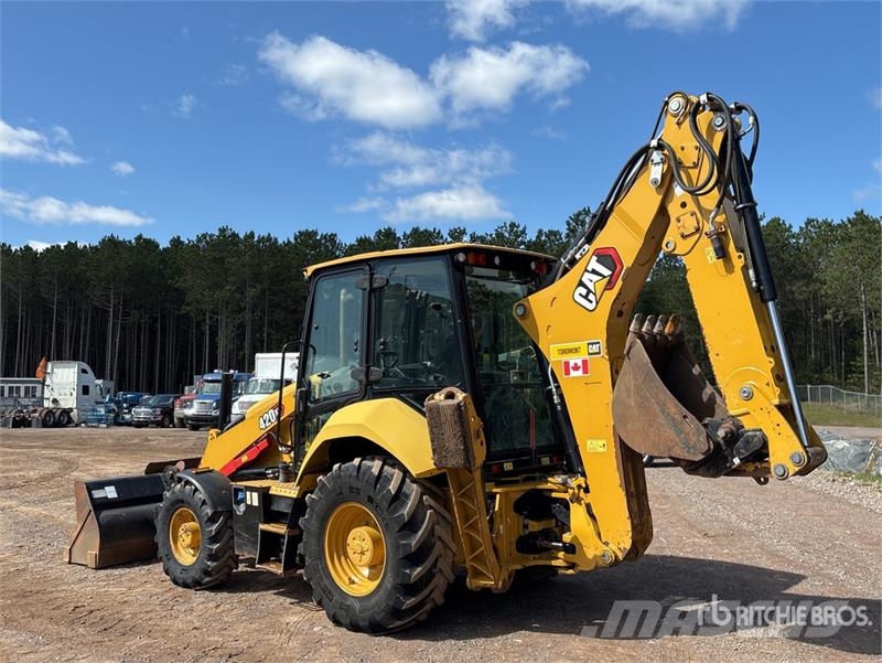 CAT 420 XE Tractopelle