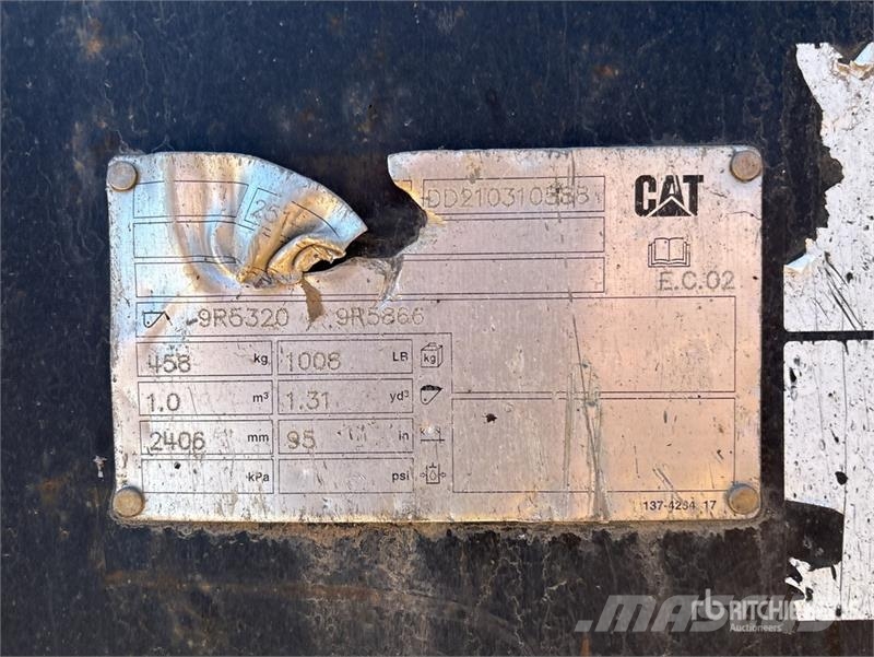CAT 420 XE Ekskavatori-iekrāvēji