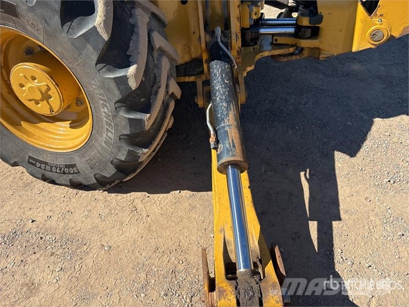 CAT 420 XE Ekskavatori-iekrāvēji