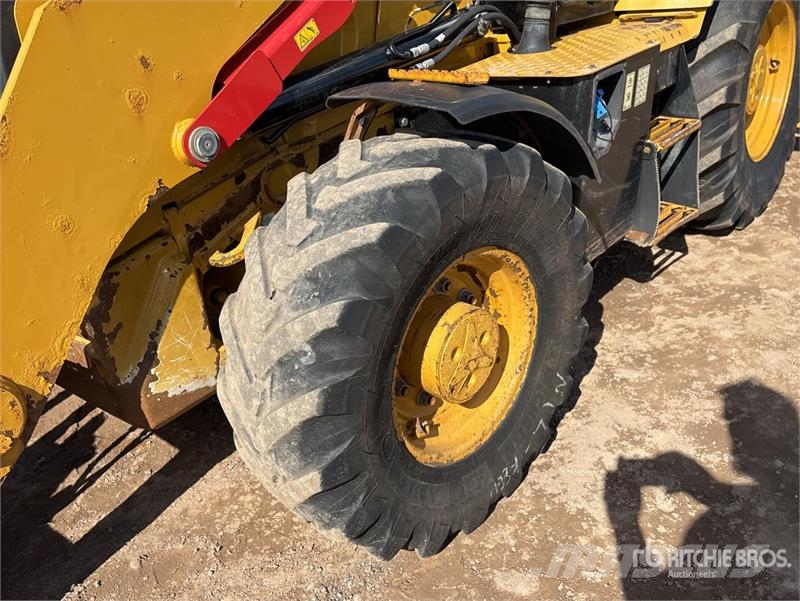 CAT 420 XE Ekskavaatorlaadurid