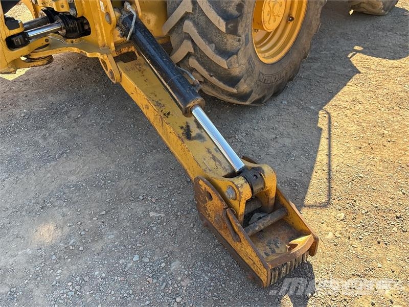 CAT 420 XE Ekskavatori-iekrāvēji