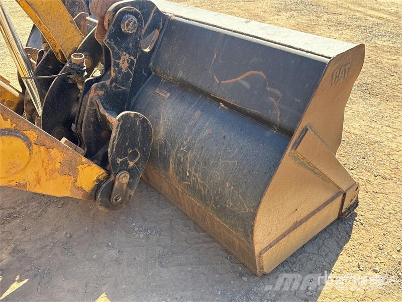CAT 420 XE Ekskavatori-iekrāvēji