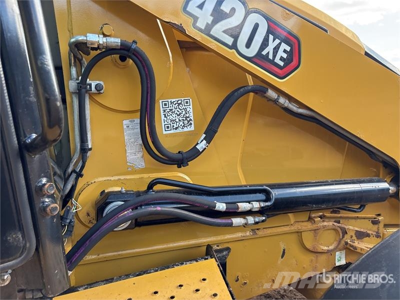 CAT 420 XE Ekskavaatorlaadurid