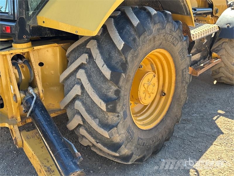 CAT 420 XE Ekskavatori-iekrāvēji