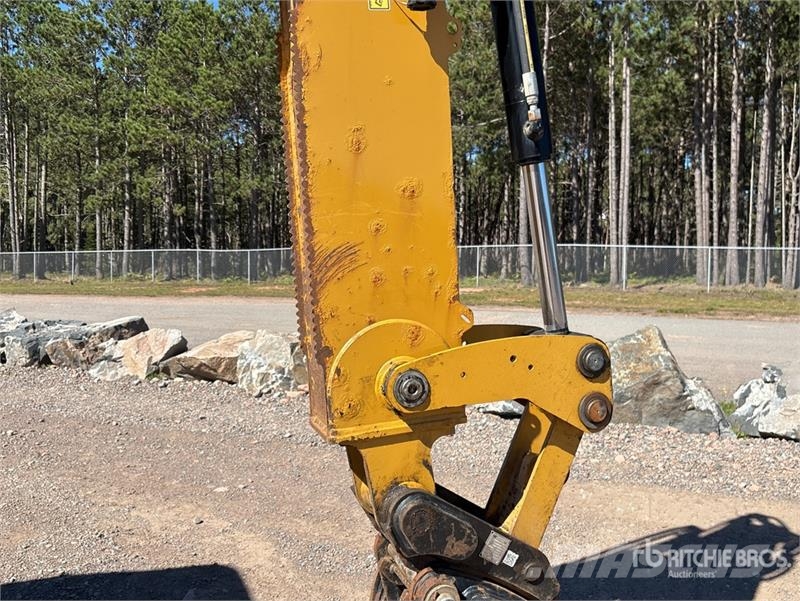 CAT 420 XE Ekskavatori-iekrāvēji