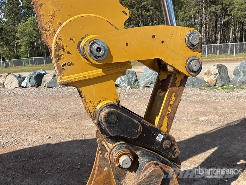 CAT 420 XE Ekskavaatorlaadurid
