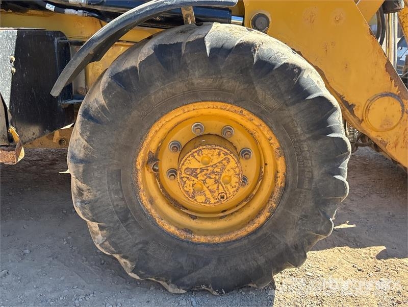 CAT 420 XE Ekskavatori-iekrāvēji