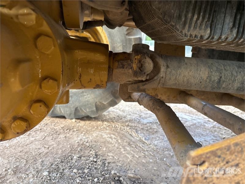 CAT 420 XE Ekskavaatorlaadurid