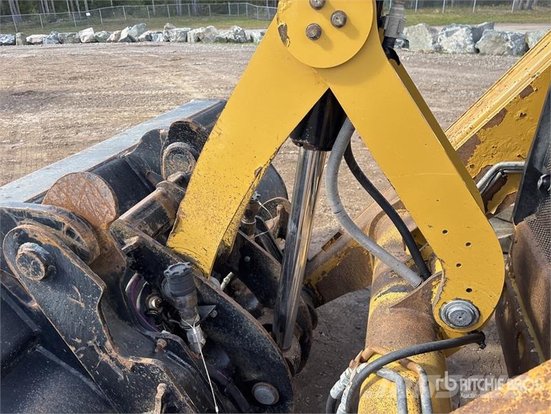 CAT 420 XE Ekskavaatorlaadurid