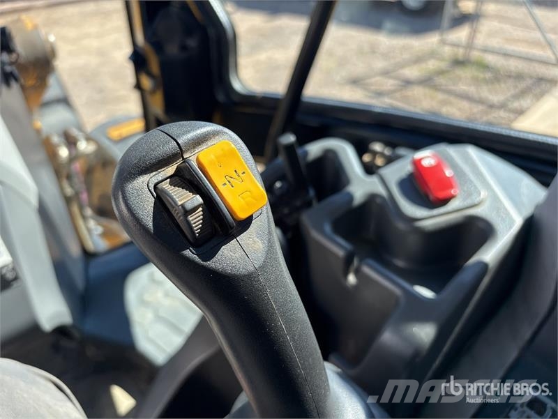 CAT 420 XE Ekskavatori-iekrāvēji