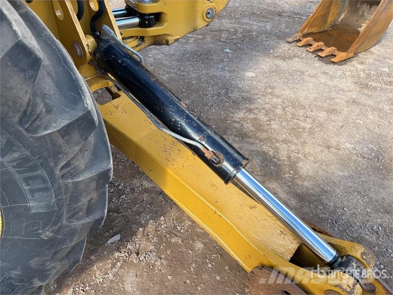 CAT 420 XE Ekskavaatorlaadurid
