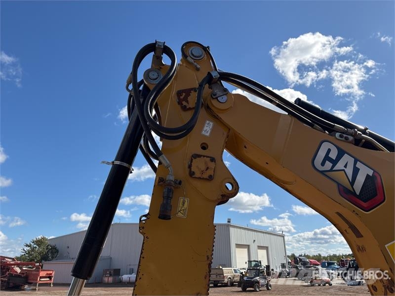CAT 420 XE Ekskavaatorlaadurid