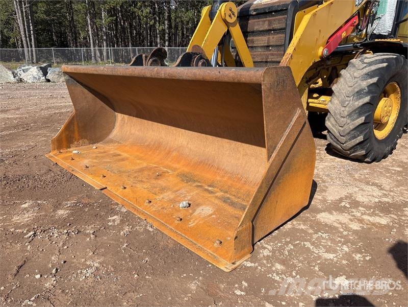 CAT 420 XE Ekskavaatorlaadurid