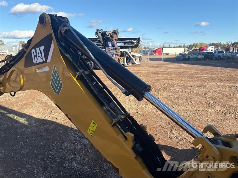 CAT 420E TLB's