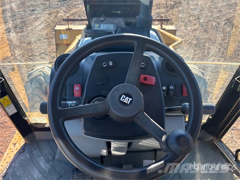 CAT 420E TLB's