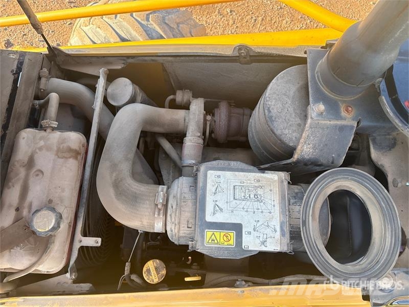 CAT 420E TLB's