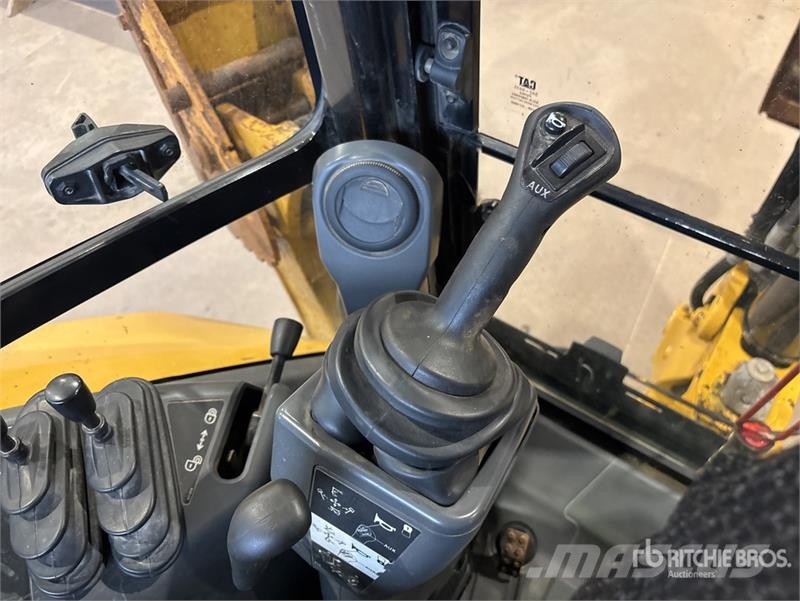 CAT 420F2 IT 4x4 Backhoe Loader Traktorgravere