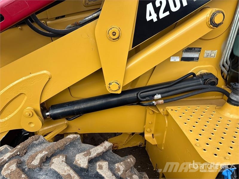 CAT 420F2 IT 4x4 Backhoe Loader Retroescavadeiras