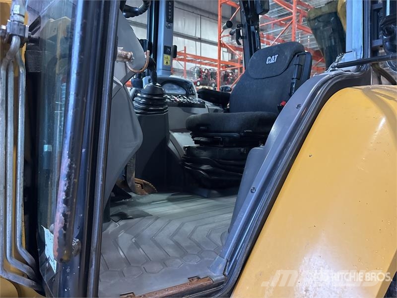 CAT 420F2 IT 4x4 Backhoe Loader Traktorgravere