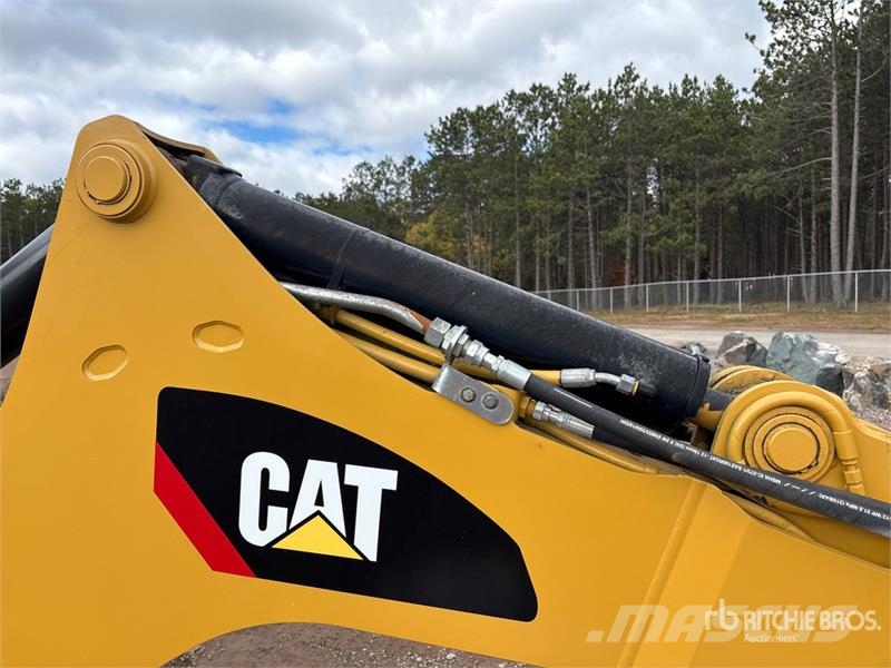 CAT 420F2 IT 4x4 Backhoe Loader Retroescavadeiras