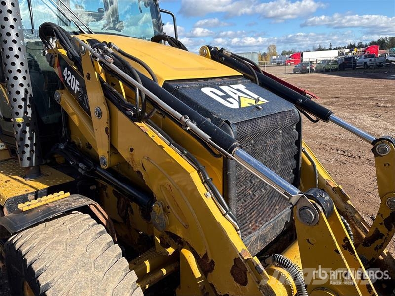 CAT 420F2 IT 4x4 Backhoe Loader Traktorgravere