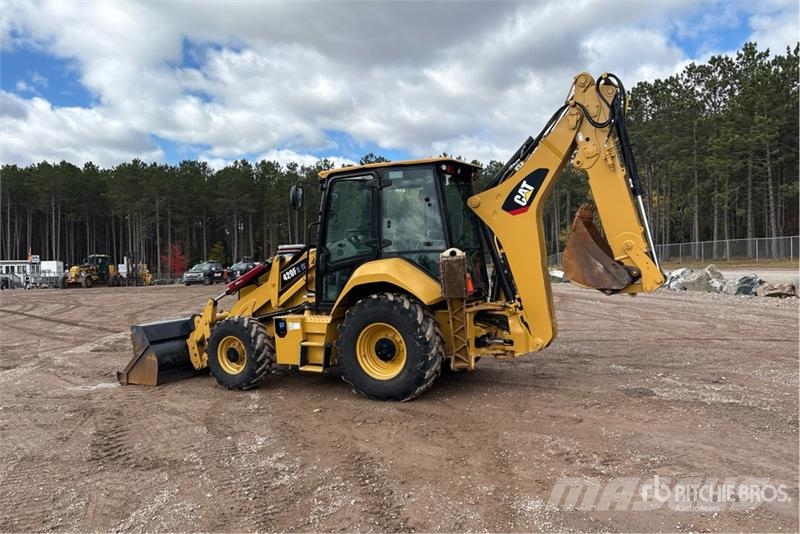 CAT 420F2 IT 4x4 Backhoe Loader Retroescavadeiras