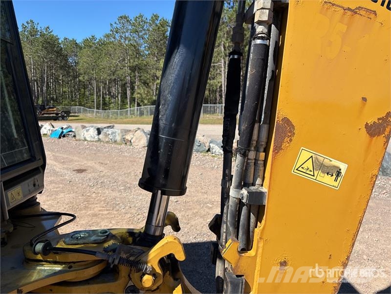 CAT 420F2IT 4x4 Backhoe Loader Ekskavatori-iekrāvēji