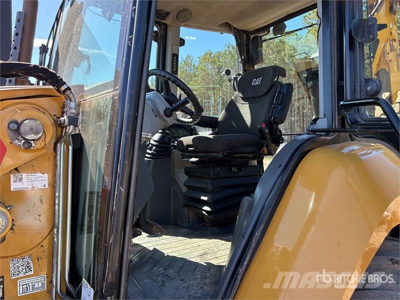 CAT 420F2IT 4x4 Backhoe Loader Ekskavatori-iekrāvēji