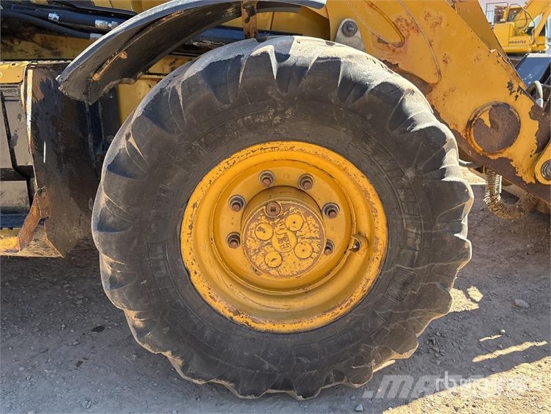 CAT 420F2IT 4x4 Backhoe Loader Ekskavatori-iekrāvēji