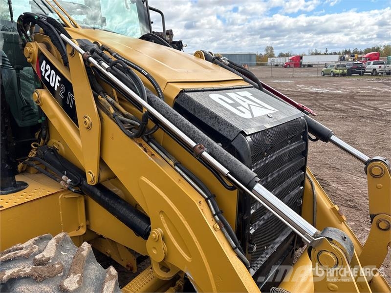 CAT 420F2IT 4x4 Backhoe Loader Rendegravere