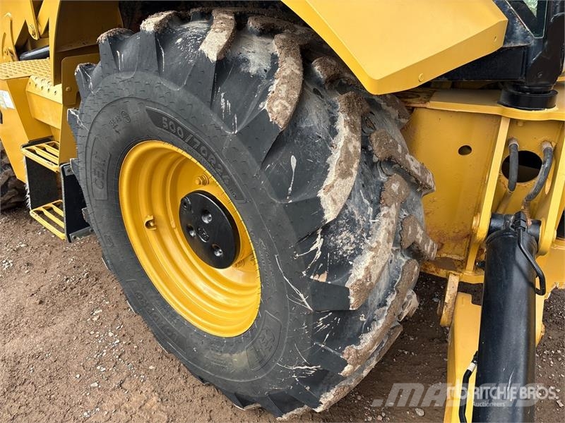 CAT 420F2IT 4x4 Backhoe Loader Rendegravere