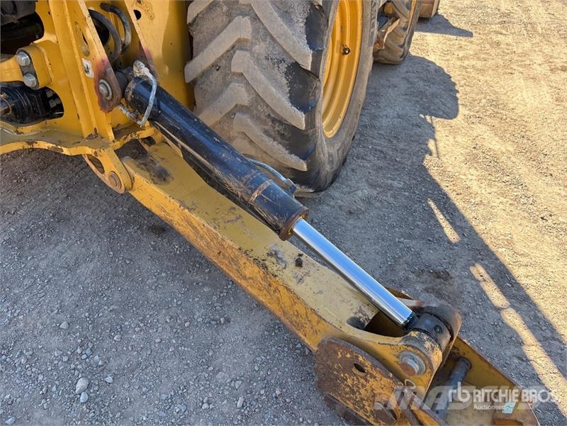 CAT 420F2IT 4x4 Backhoe Loader Ekskavatori-iekrāvēji