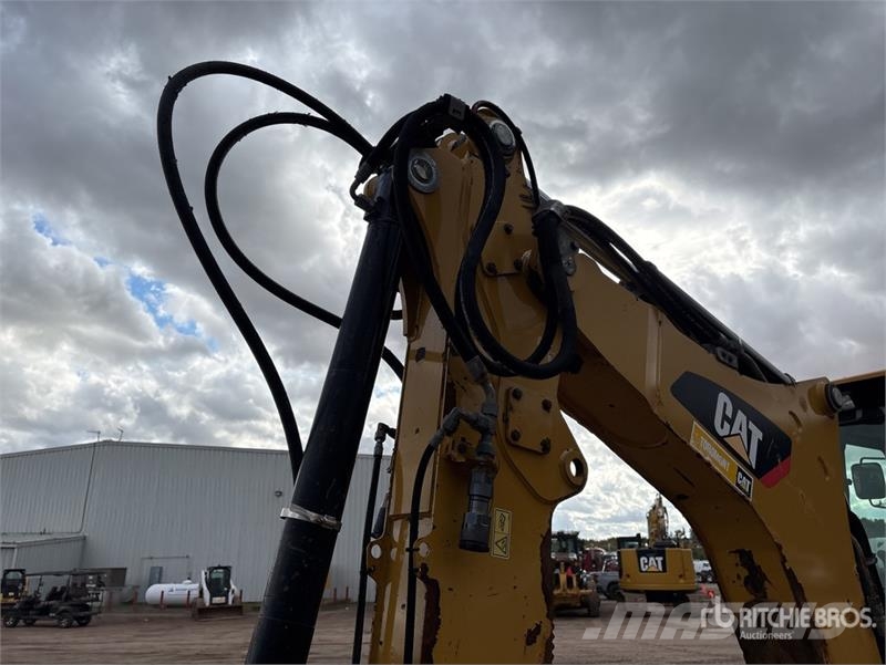 CAT 420F2IT 4x4 Backhoe Loader Rovokopači