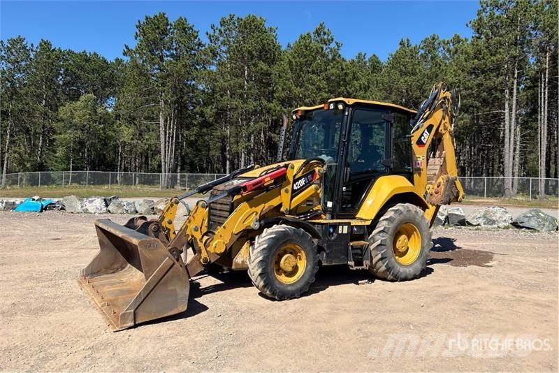 CAT 420F2IT 4x4 Backhoe Loader Ekskavatori-iekrāvēji