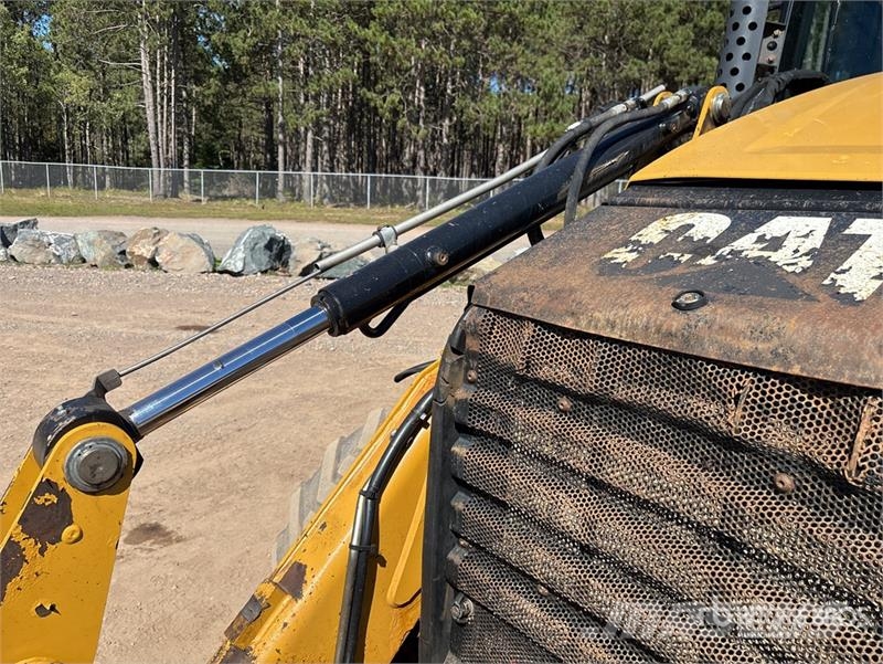 CAT 420F2IT Backhoe Loader Kotrórakodók