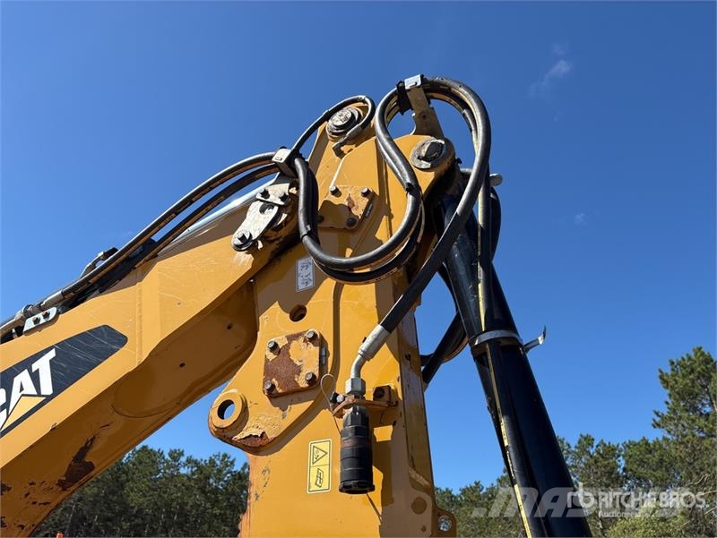 CAT 420F2IT Backhoe Loader Kotrórakodók