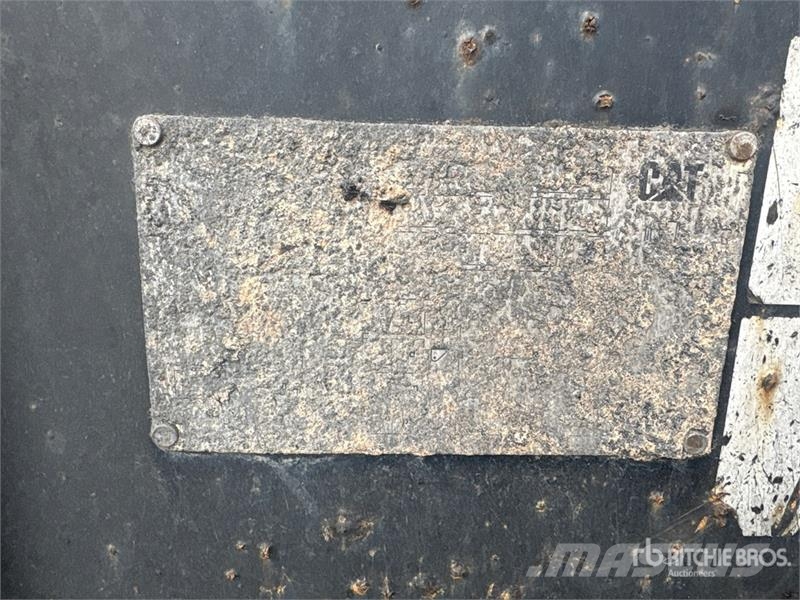CAT 420XE HRC 4x4 Backhoe Loader Ekskavatori-iekrāvēji