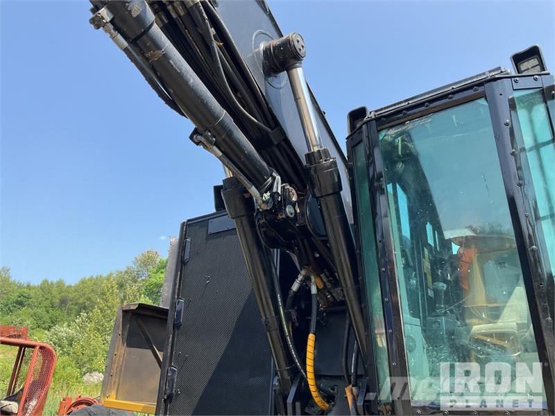 CAT 541 Series 2 Track Feller Buncher Feller bunchers