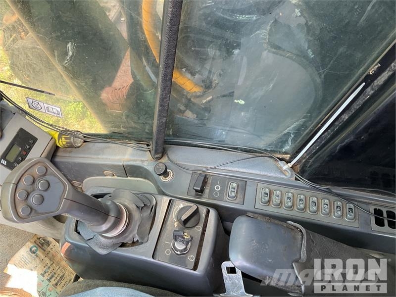 CAT 541 Series 2 Track Feller Buncher Feller bunchers