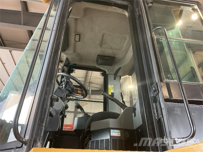 CAT 938H Wheel Loader Wielladers