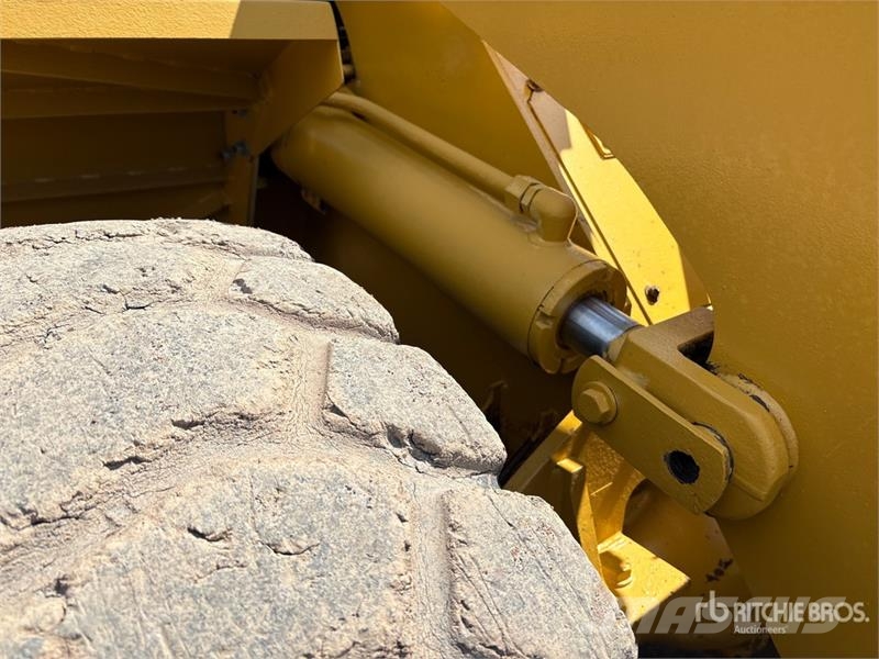 CAT 938H Wheel Loader Wielladers