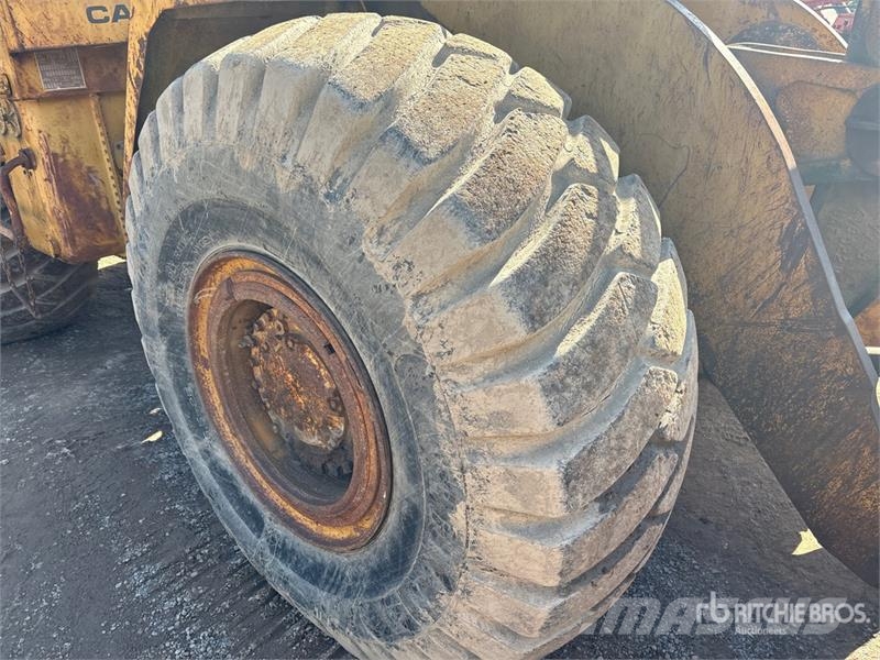 CAT 966D Kolesni nakladalci