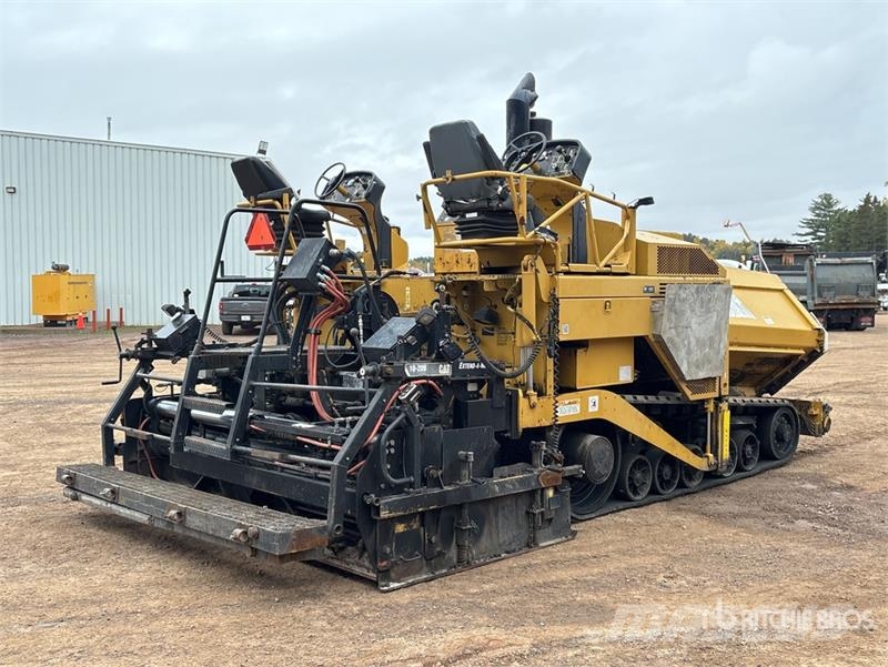CAT AP-1055D Asfalta klājēji