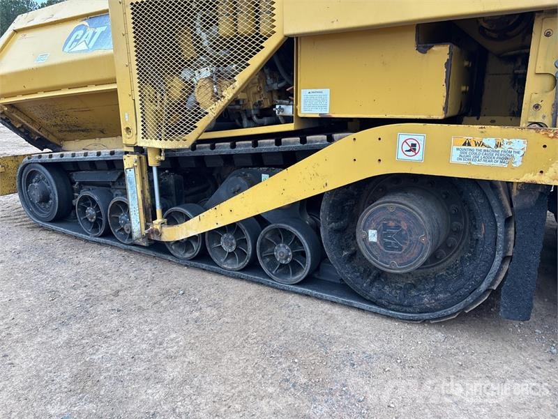 CAT AP-1055D Asfalta klājēji