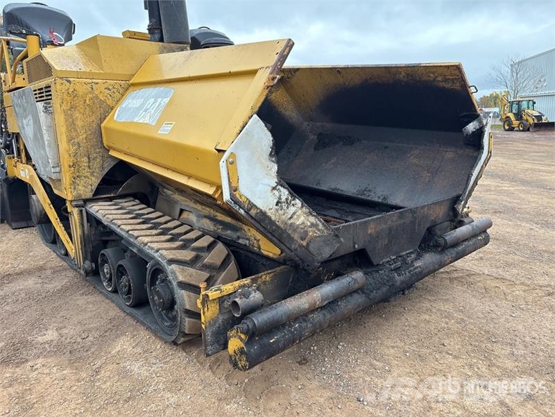 CAT AP-1055D Asfalta klājēji