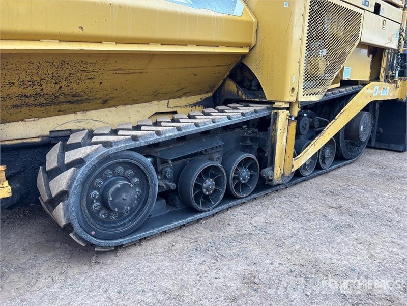 CAT AP-1055D Asfalta klājēji